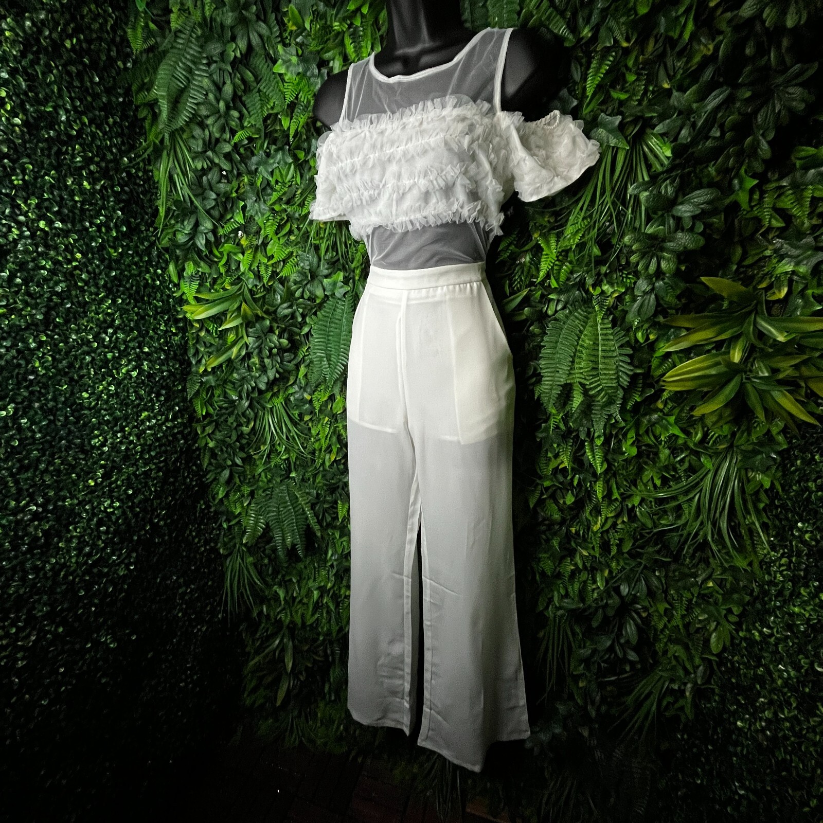 Women Jumpsuit Small White Flare Leg Ruffle Tulle Illusion Accent Lulumari 0558