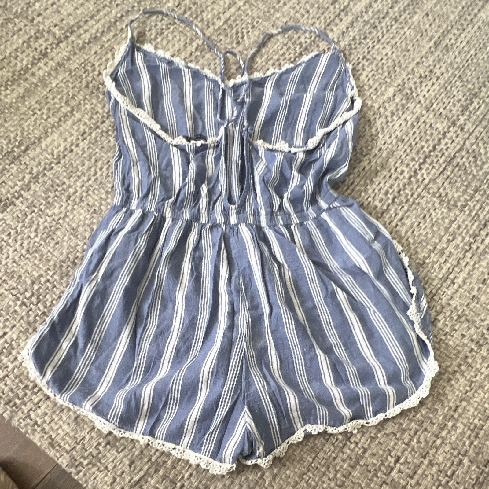 Abercrombie & Fitch XS Blue/White Striped Lace V-Neck Romper Tie Elastic