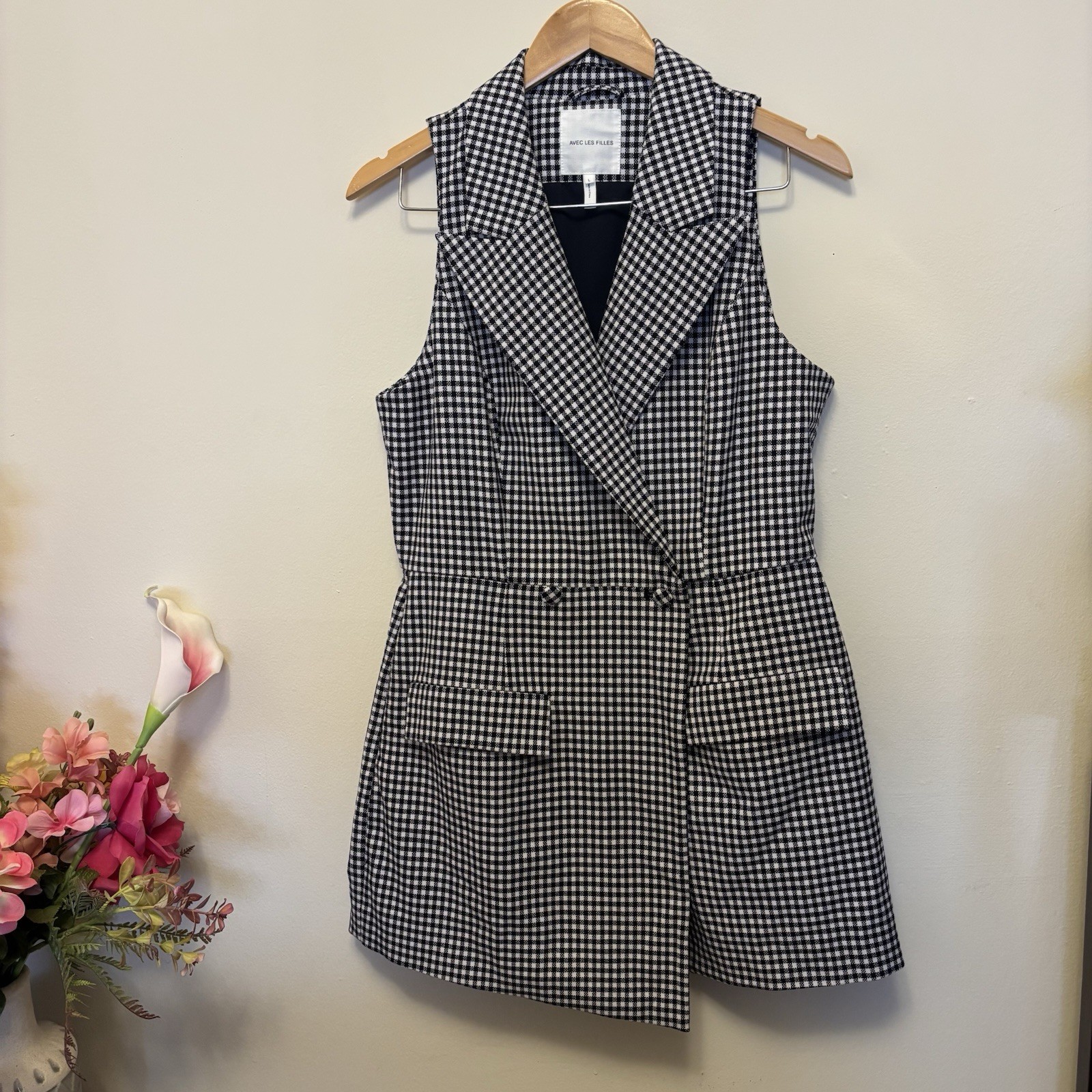 Avec Les Filles Navy Blue and White Gingham Sleeveless Blazer Romper Size Large