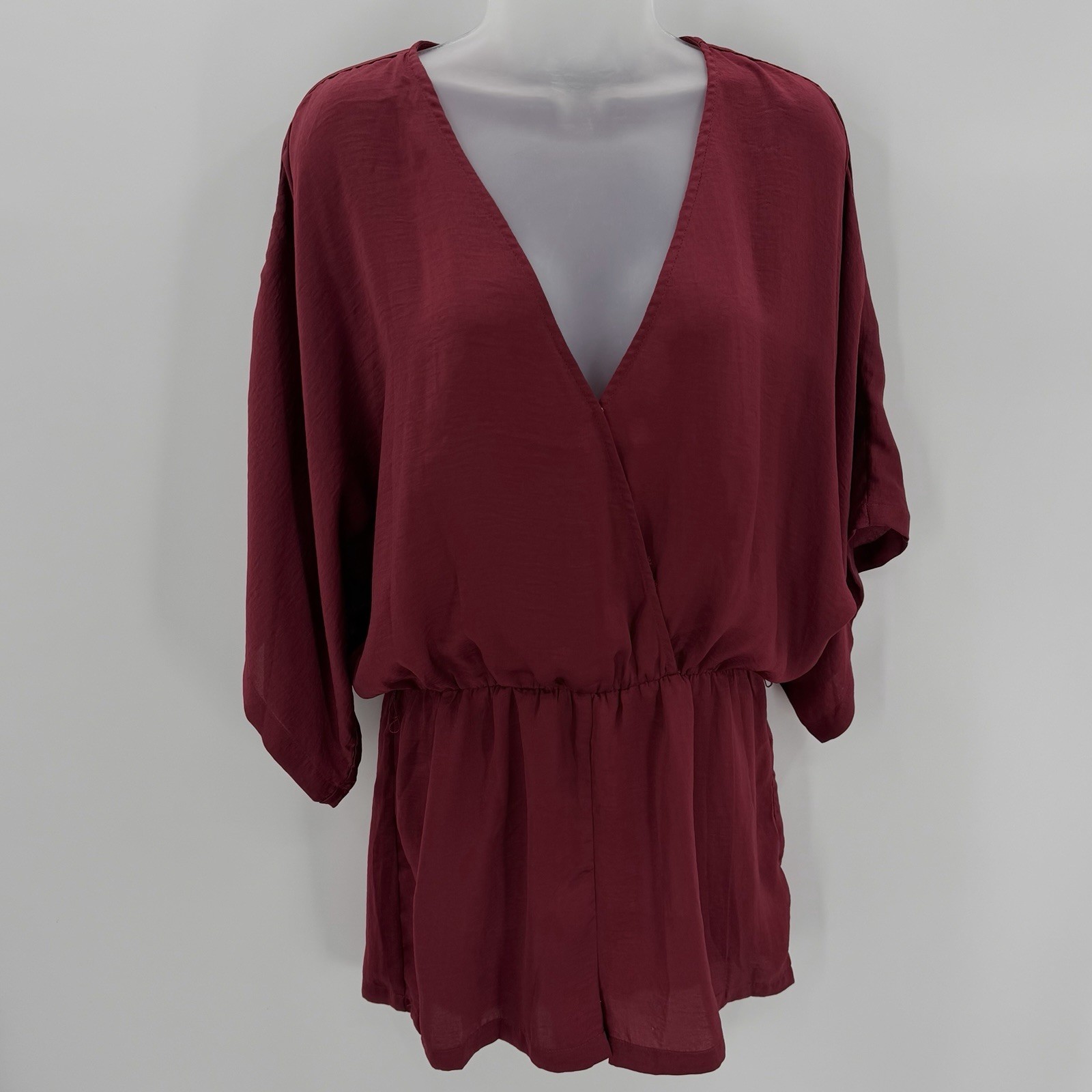Lulu’s Romper Womens M Dark Red Satin Plunge Neck Caftan Sleeves – missing belt