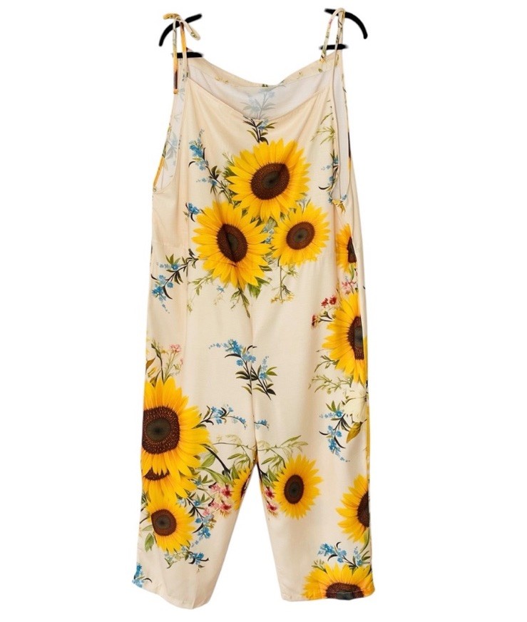 AMAZON Size 2XL Sunflower Cropped Leg Jumpsuit Square Neck Tie Strap Beach Boho
