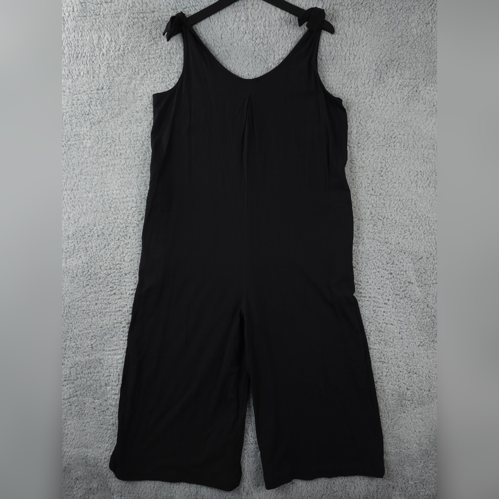 Fresh Produce Jumpsuit Women Medium Black Avila Capri Sleeveless Casual Boho NEW