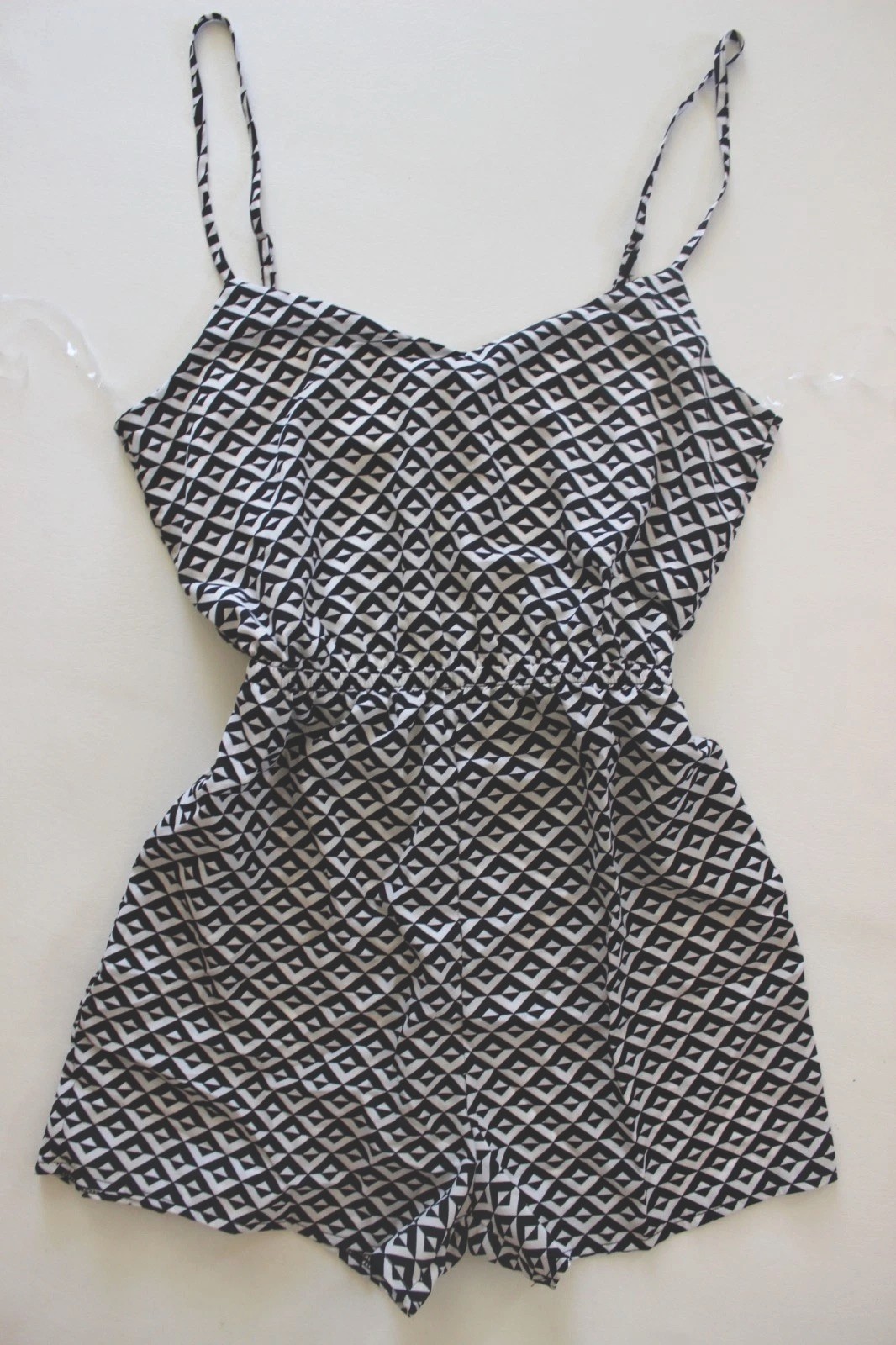 NWT bebe M Medium white Black Print Straps Stretchy Smocked Top jumpsuit romper