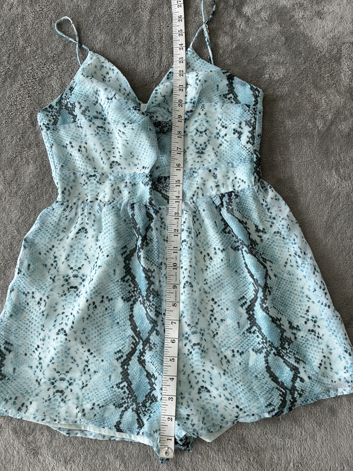 REVOLVE Superdown Blue Snake Print Romper Wide Leg Resortwear Women’s Size XS
