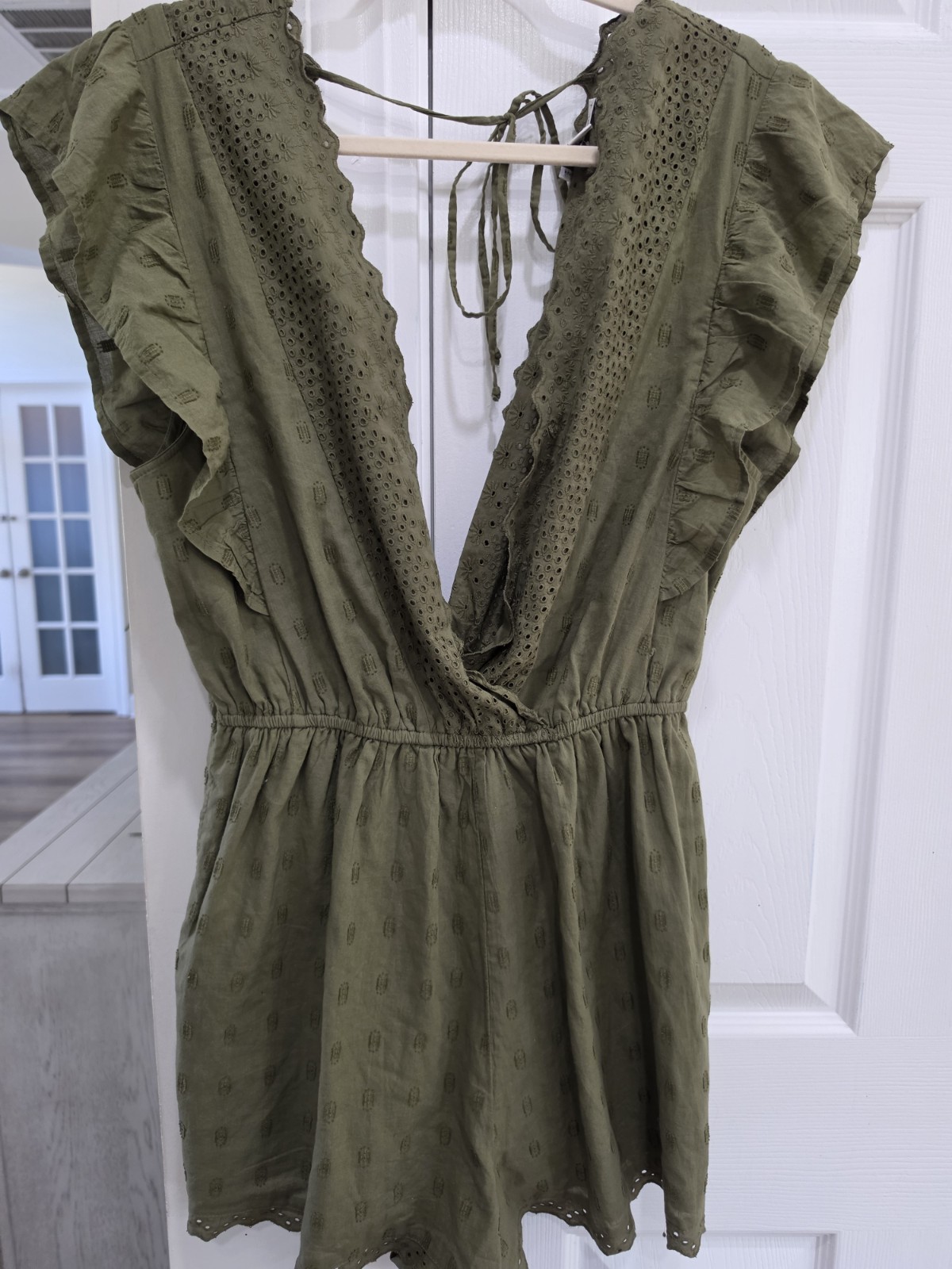 American Eagle Olive Green Eyelet Ruffle Romper Cotton Boho Open Back Large NWT