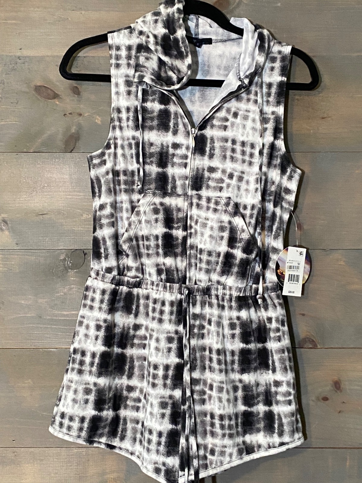 BeBop Womens Size S Sleeveles hood Tie Dye Jumper Romper Shorts zipper front NWT