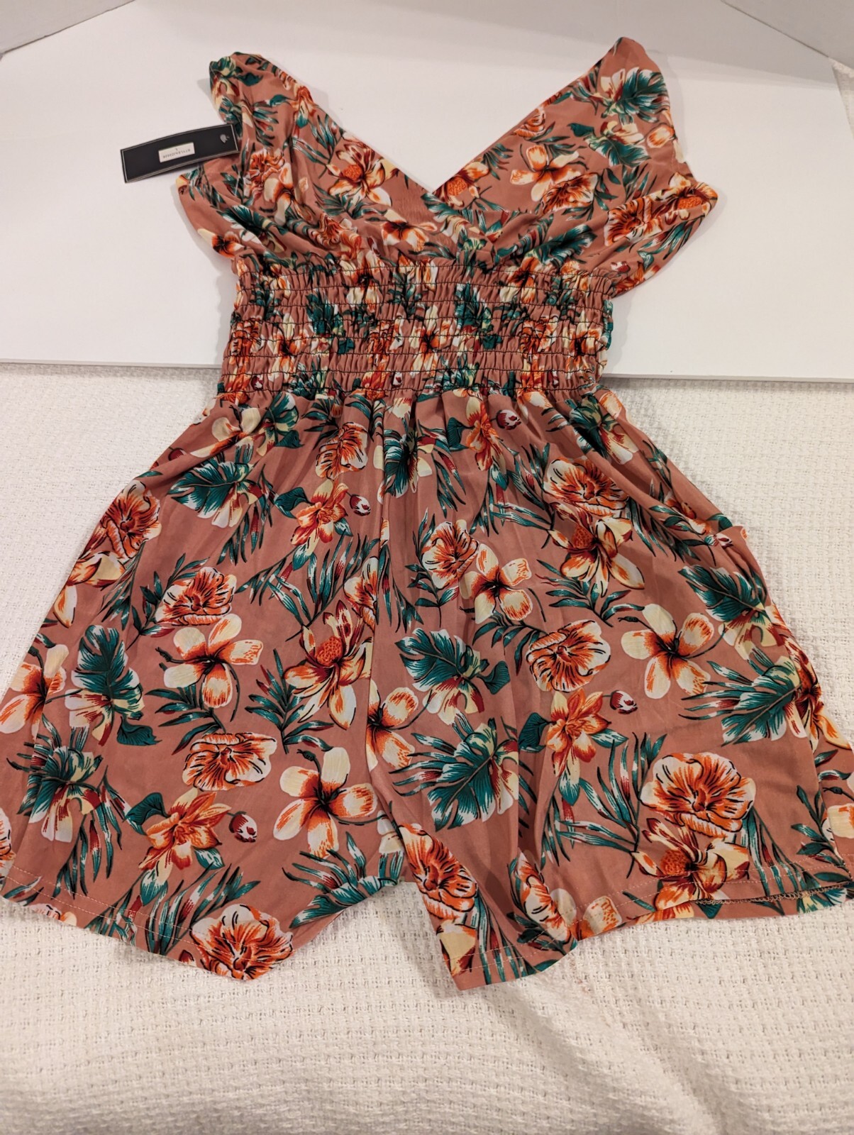 Womens /Teens C-Mode Mauve Sleeveless Floral Romper – Size L