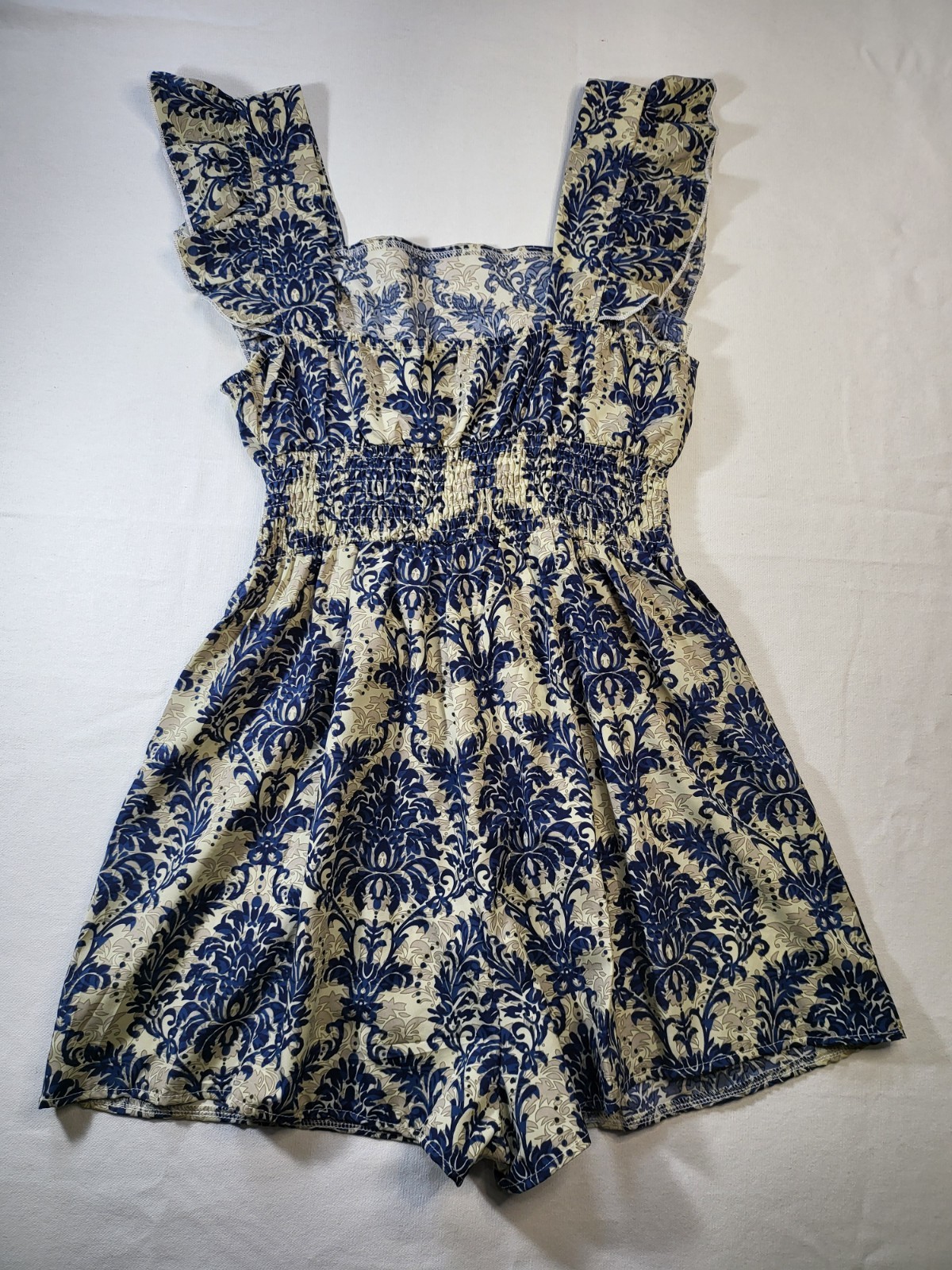 SHEIN Blue & White Damask Ruffle Strap Smocked Romper – Size M (US 6)