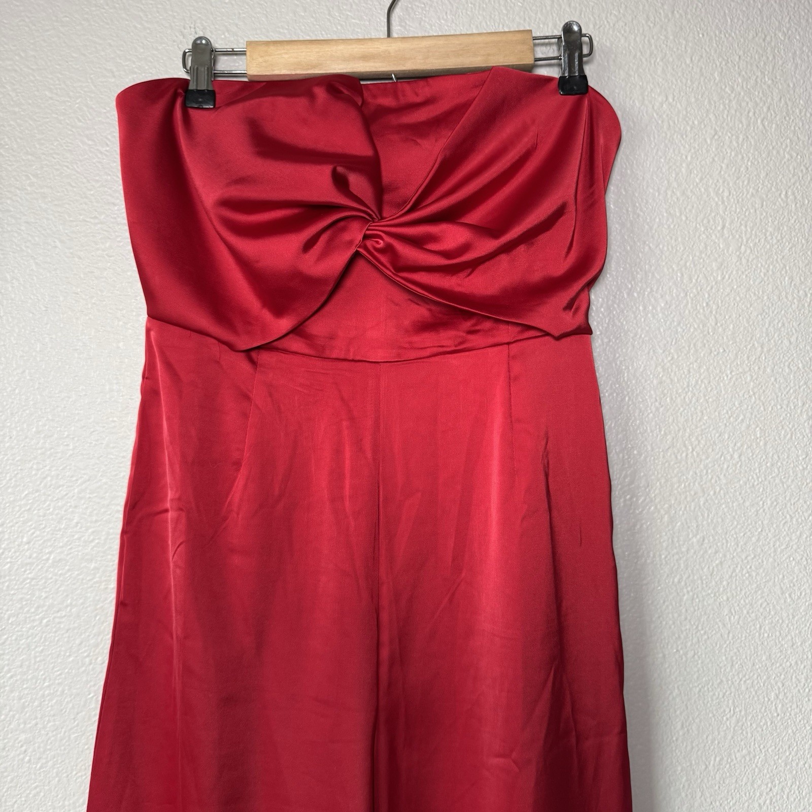 New York & Company Jumpsuit NWT Size Medium Red Strapless Capri Flare Pockets