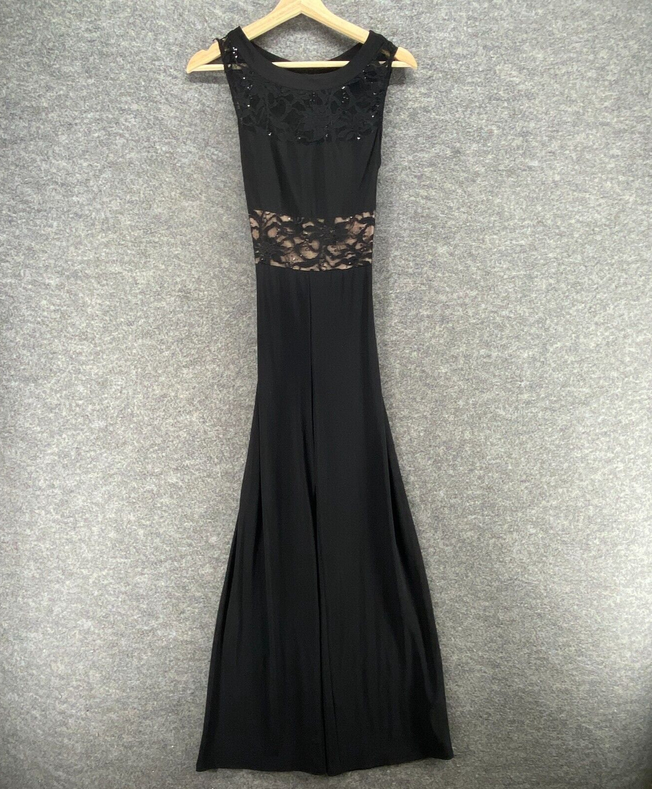 R&M Richards Jumpsuit Women 6 Black Floral Crochet Belted Sleeveless