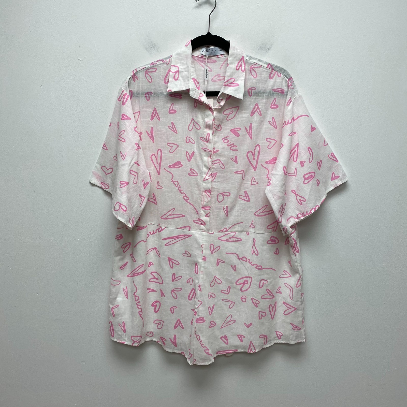 Petal & Pup Womens White Pink Kellie Heart Print Short Sleeve Button Up Romper M