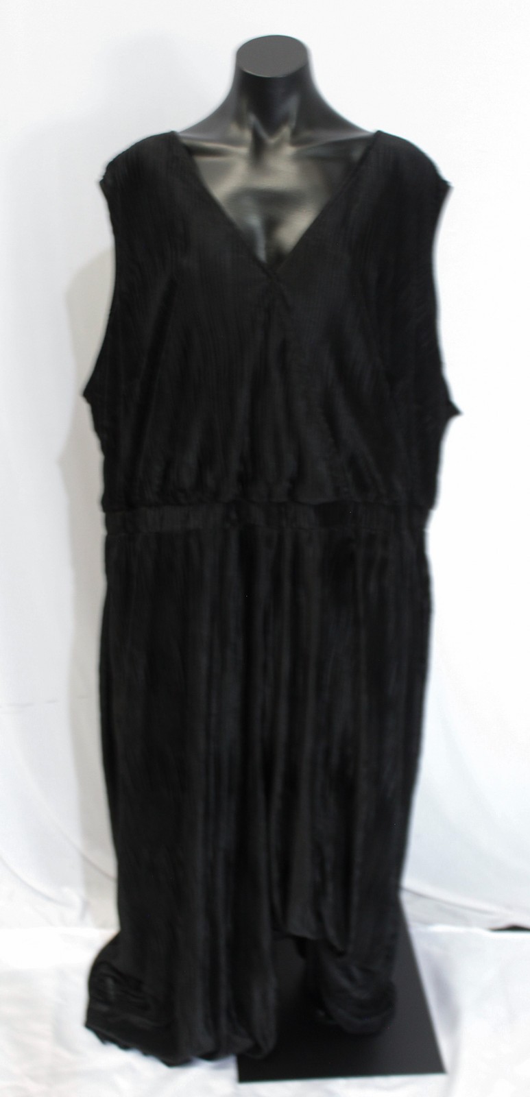 Bloomchic Women’s Plus Pleated Tank Jumpsuit MS7 Black Size US 30 NWT