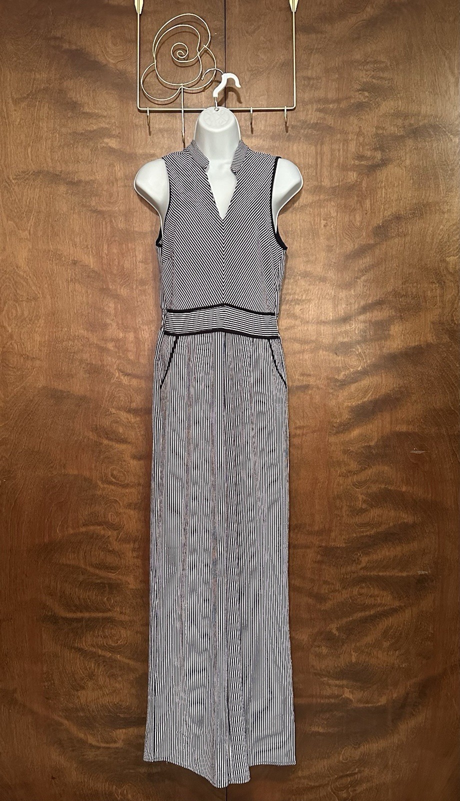MONTEAU Sleeveless Full Length Jumpsuit Womens M Navy & White Striped Seersucker