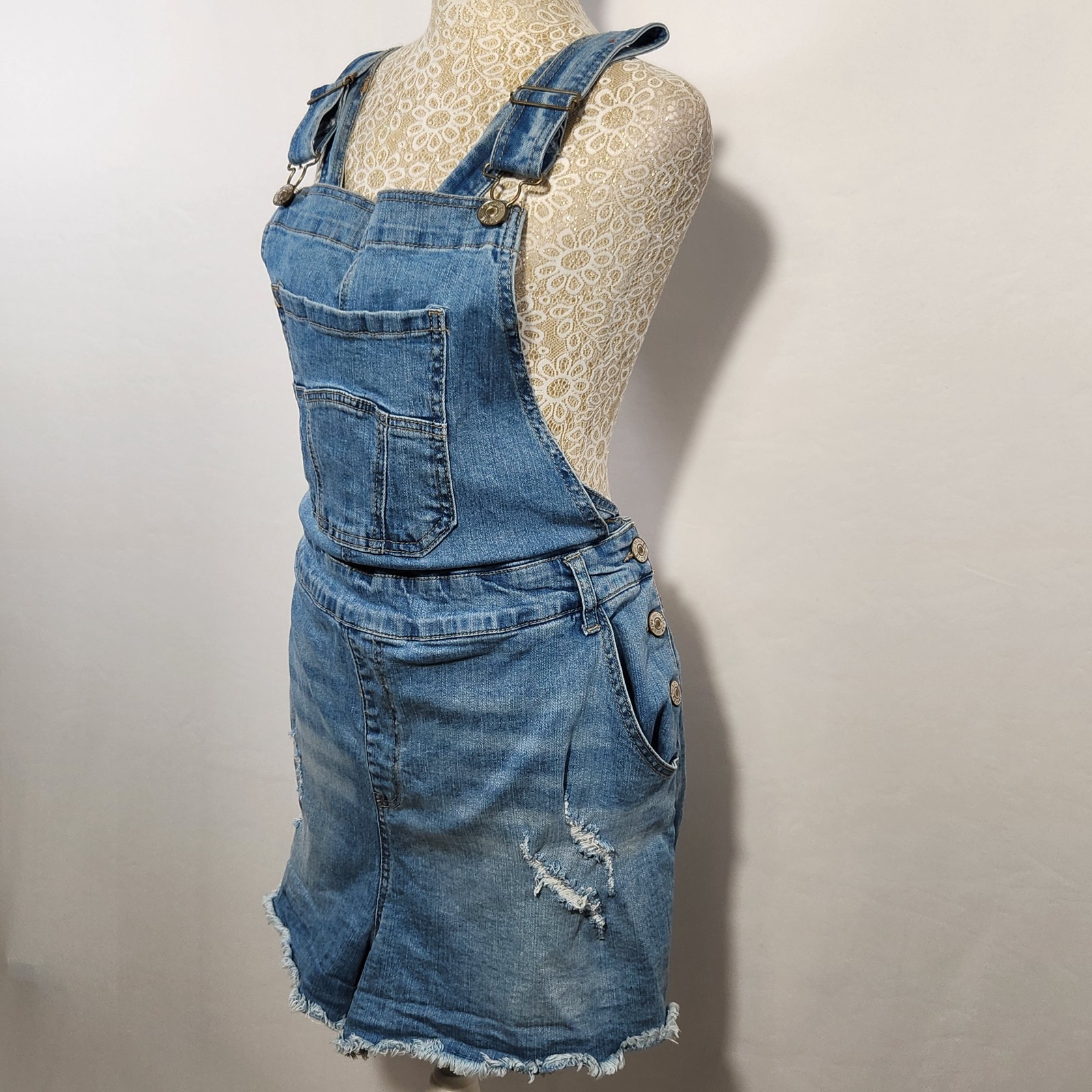 Love Revival Women Size 3X Blue Denim Adjustable Strap Button Pockets Shortall’s