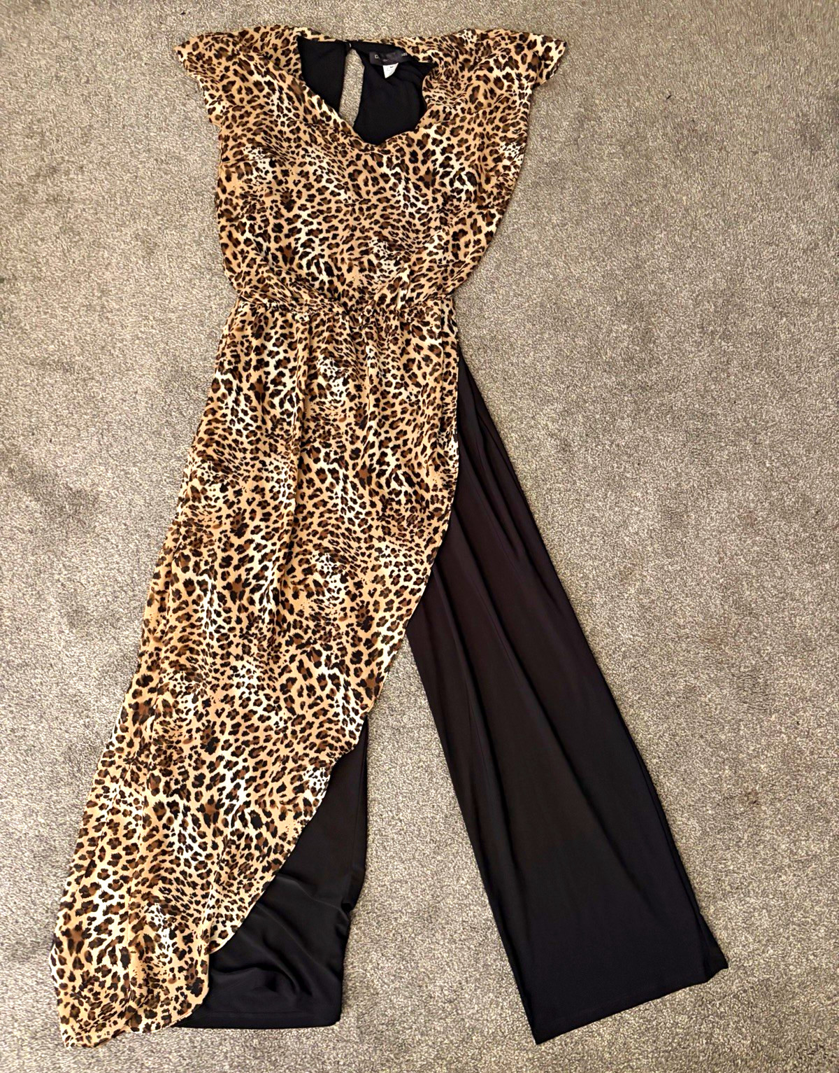 Desert Casual Women’s Leopard Animal Print Sleeveless Jumpsuit One-Piece M