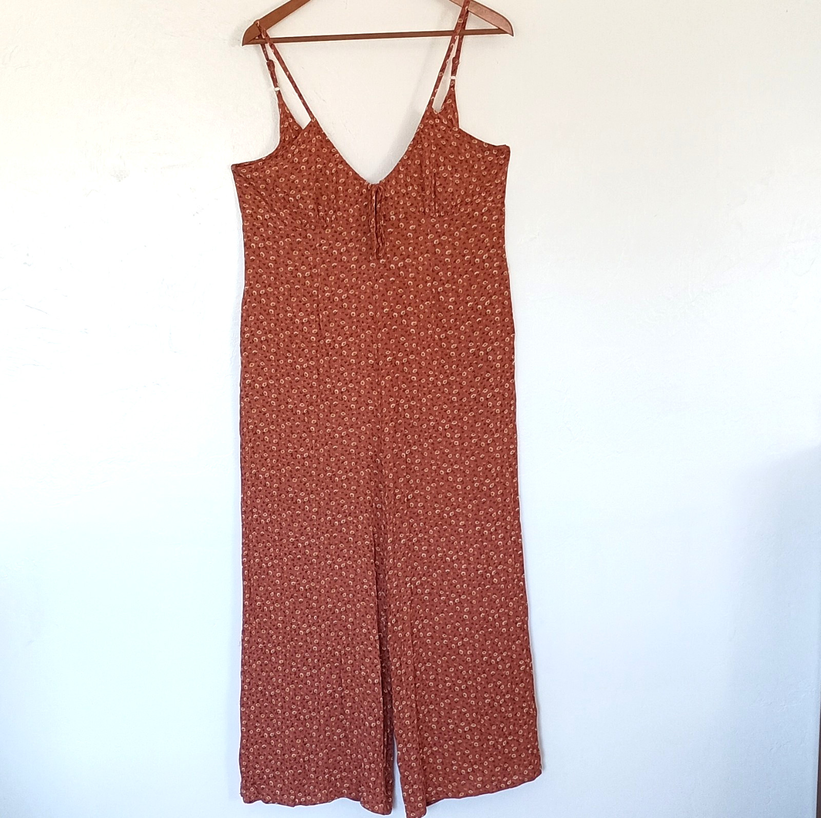 elloh Rust Floral Sleeveless Wide-Leg Jumpsuit M 100% Rayon Pockets Lightweight