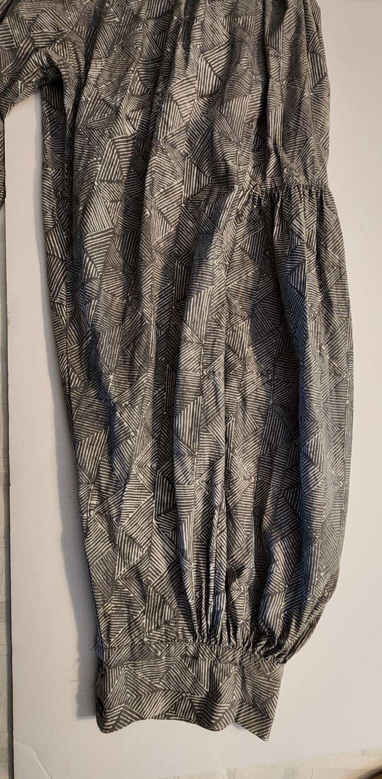 Vtg ’80s Gray/White Geo Pattern, Cotton, Balloon Leg High Waisted Overalls, S/XS