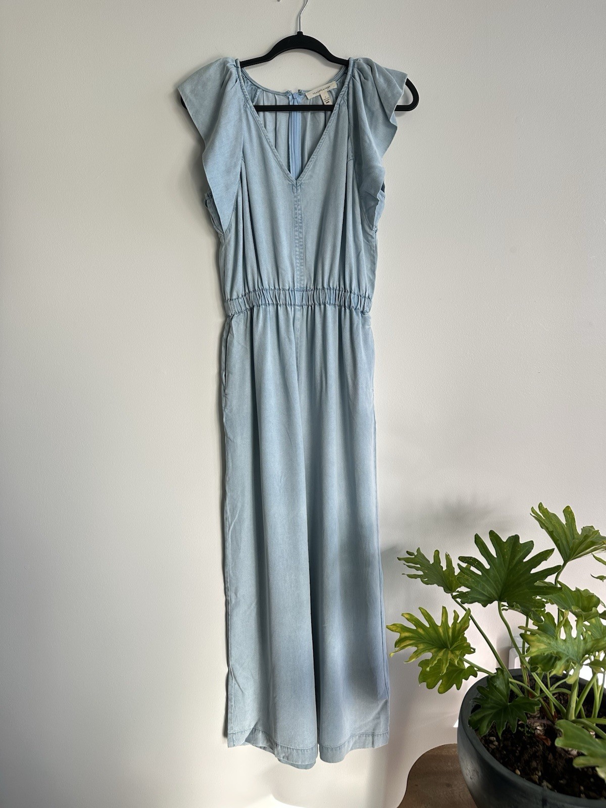 Grade & Gather Light Blue Denim Ruffle Sleeve Jumpsuit Size S Pockets Wide-Leg