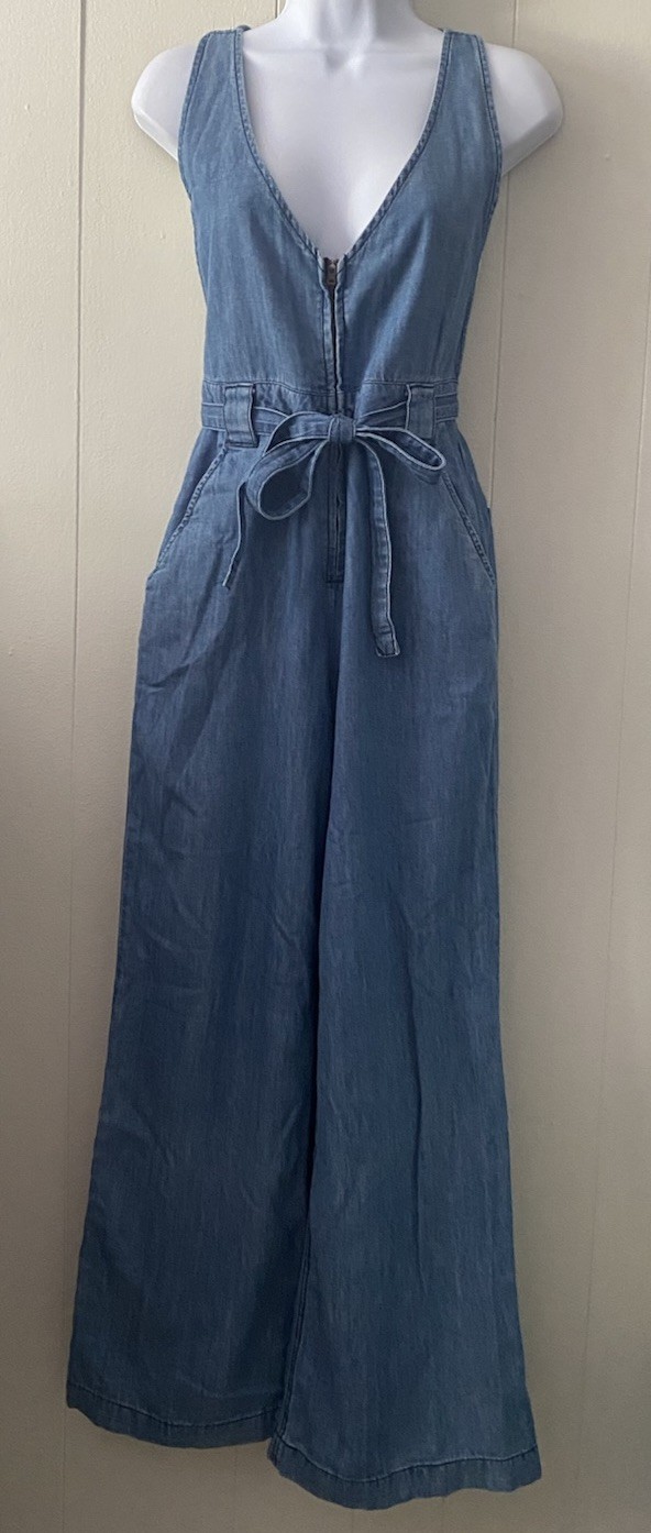 Free People Chambray Wide Leg Jumpsuit Blue Front Zip Belted Strappy Back Sz 2
