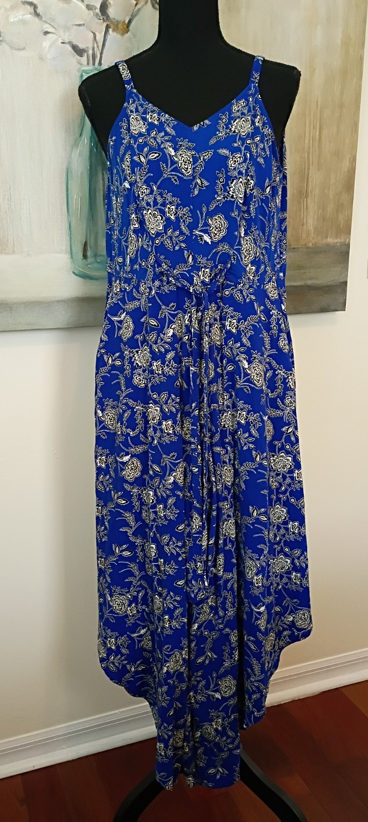 MSK women’s Tie – Front Cutaway Leg Jumpsuit Size Small Blue Black White Floral