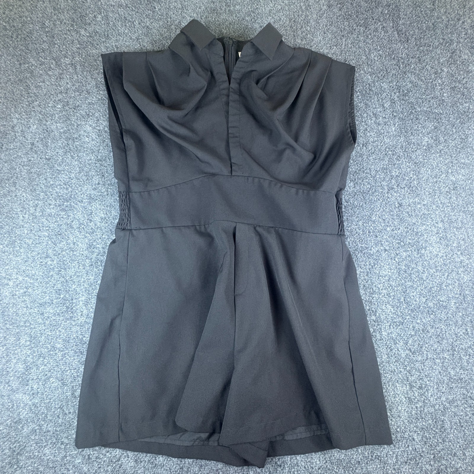 CIEBON Romper Womens XL Black Stretch Sleeveless V-Neck Smocked Waist Back Zip