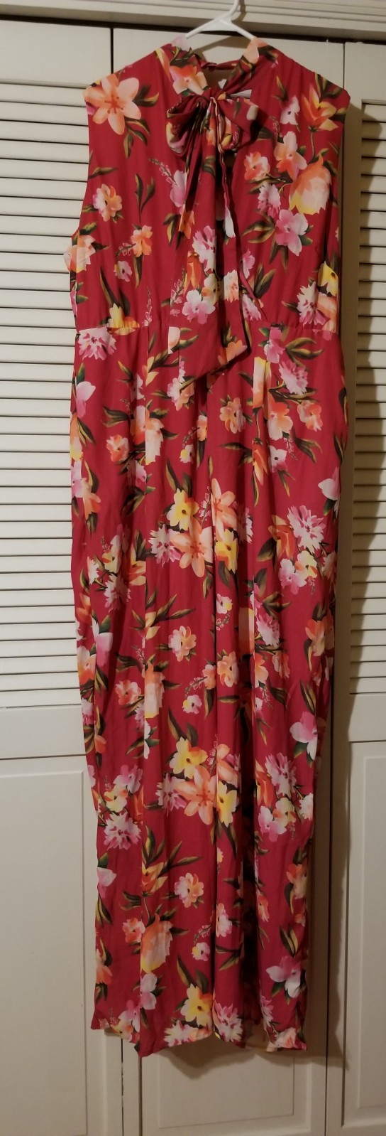 NWT New York & Co XXL Pink Floral Jumpsuit Romper Bowtie Neck Sleeveless Lined